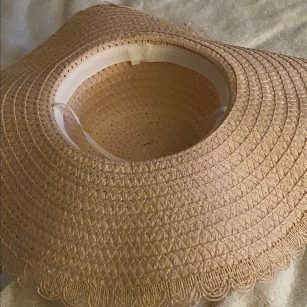 Hat - Picture 4 of 4